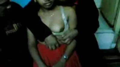Passionerat sensuell film knullar vagina av en uttrycksfull person