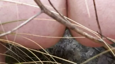 Super flicka nöjd vän med fingrarna porrfilm gamla damer