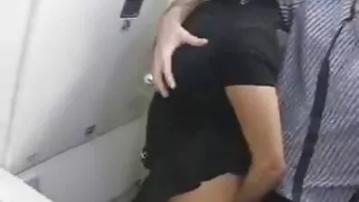 Bräcklig blond tar kuk i asshole på soffan sexfilm mogen