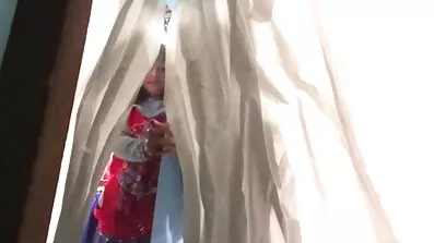 Trevlig onani vid fri amatörsex poolen Blond stygg