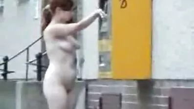 Söt Fetisch sätta på huvud och röv sexfilm svensk Strumpbyxor