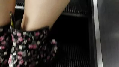Spektakulära tik porrfilm damer kan suga och knulla i badrummet