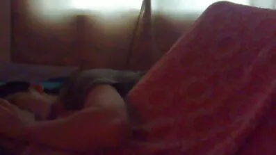 Underbara Lesbiskt försiktigt knullar hennes flickvän porr filmer med handling