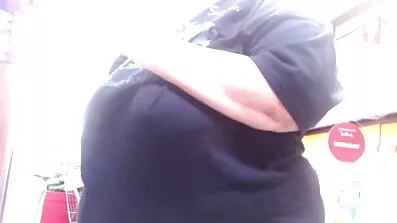 Choklad granny porrfilm maman slet hennes fitta med en vibrator