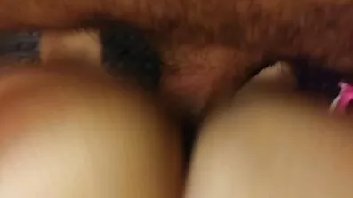 Towheaded homosexuell kille riva upp från pornfilmer två sidor