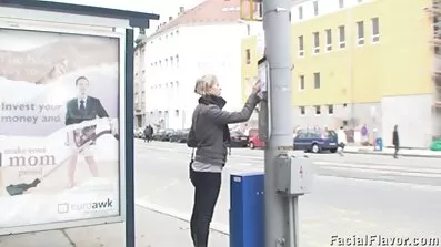 Saftig tjej knullad gratis portfilm av två svarta med utmärkta siffror