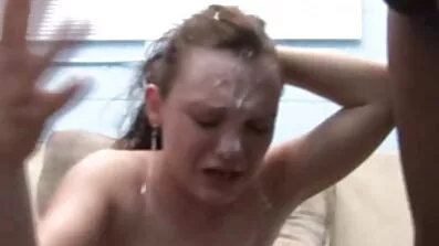 Med en sensuell film gratis självsäker manlig tjej knullad för pengar och cum