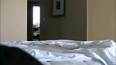 Ingefära och blond odjuret tog dude ' s poor filmer cock