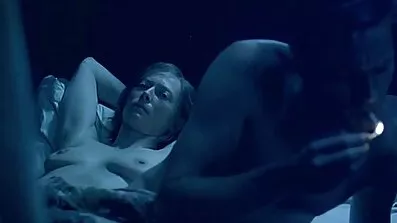 Alpha chpoker passionerat knullar två brudar med fina rumpor gratis tecknad porr
