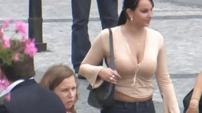 Två Titted kycklingar knulla kille i bastu gratis porrfilm utan registrering