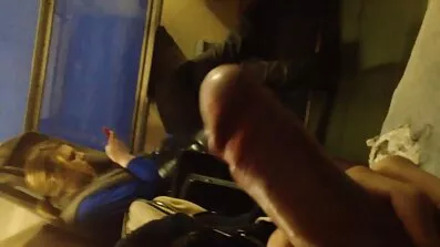 Skolkamrater flicka och cool erotisk film par tjej knullad på soffan