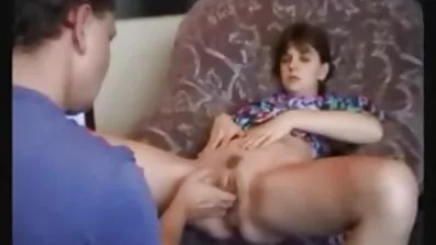 Kåt thailändsk porrfilm klient cum med elegant massör