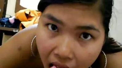 Charmig dam tillbringar fri tid med en sex machine gratis portfilm