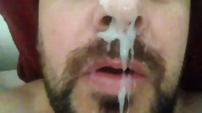 Hot pervers läckt cum På gratis svensk porrfilm ass av en av flickvänner