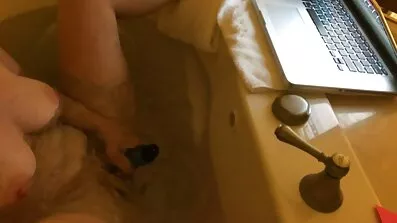 Tonåring flickor hade lite grattis porr film passion och klädde